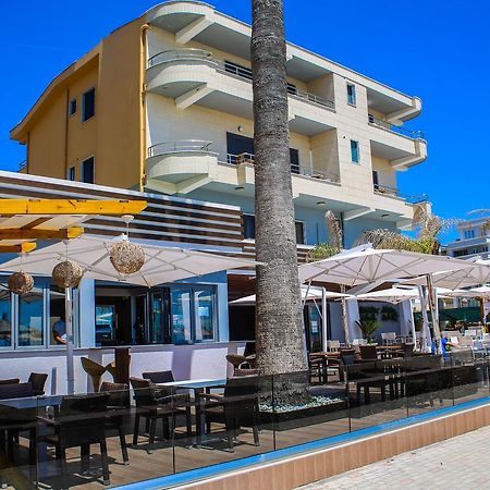 دراس Hotel La Quercia المظهر الخارجي الصورة