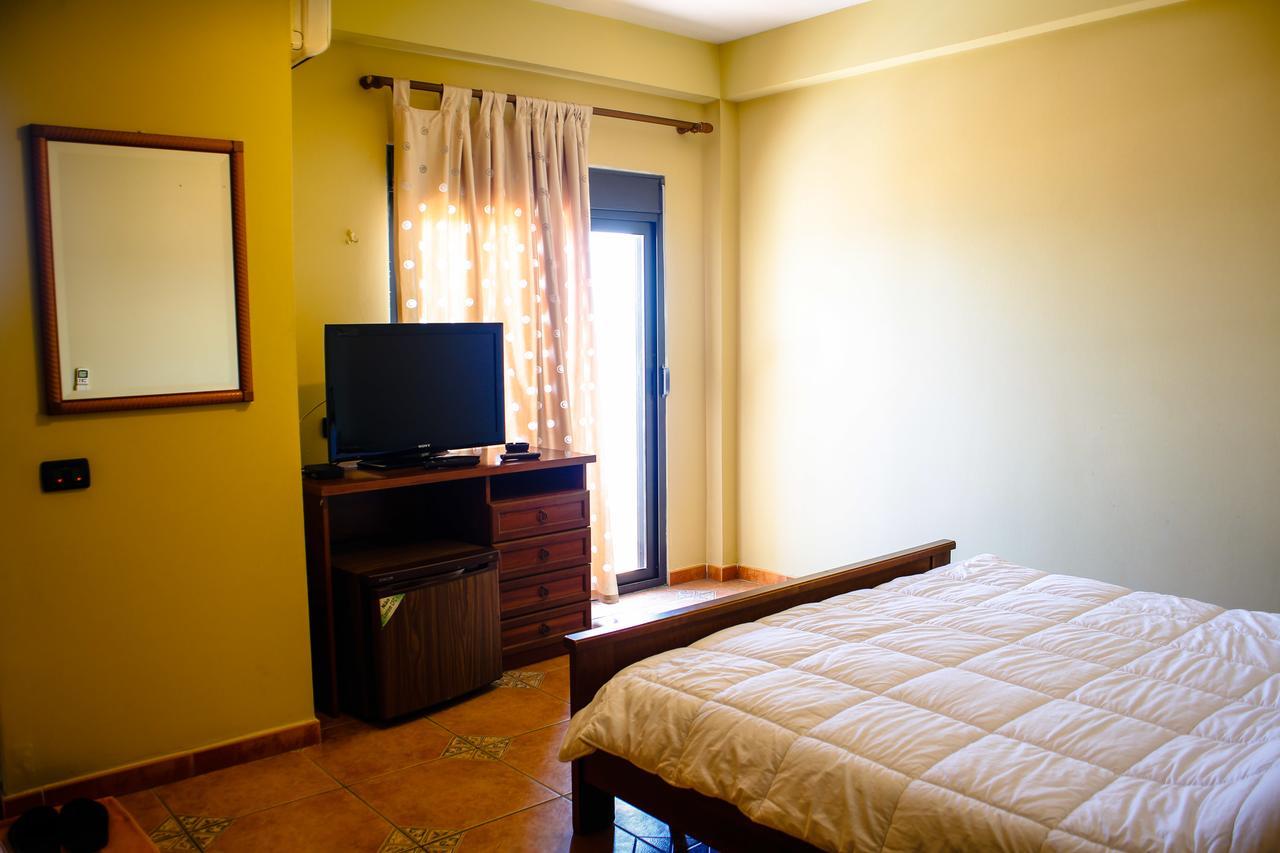دراس Hotel La Quercia المظهر الخارجي الصورة
